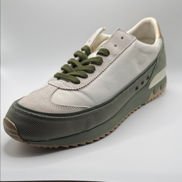 Onitsuka Tiger by Asics Green and White Sneakers Rare Sales Sample! - Picture 1 of 10